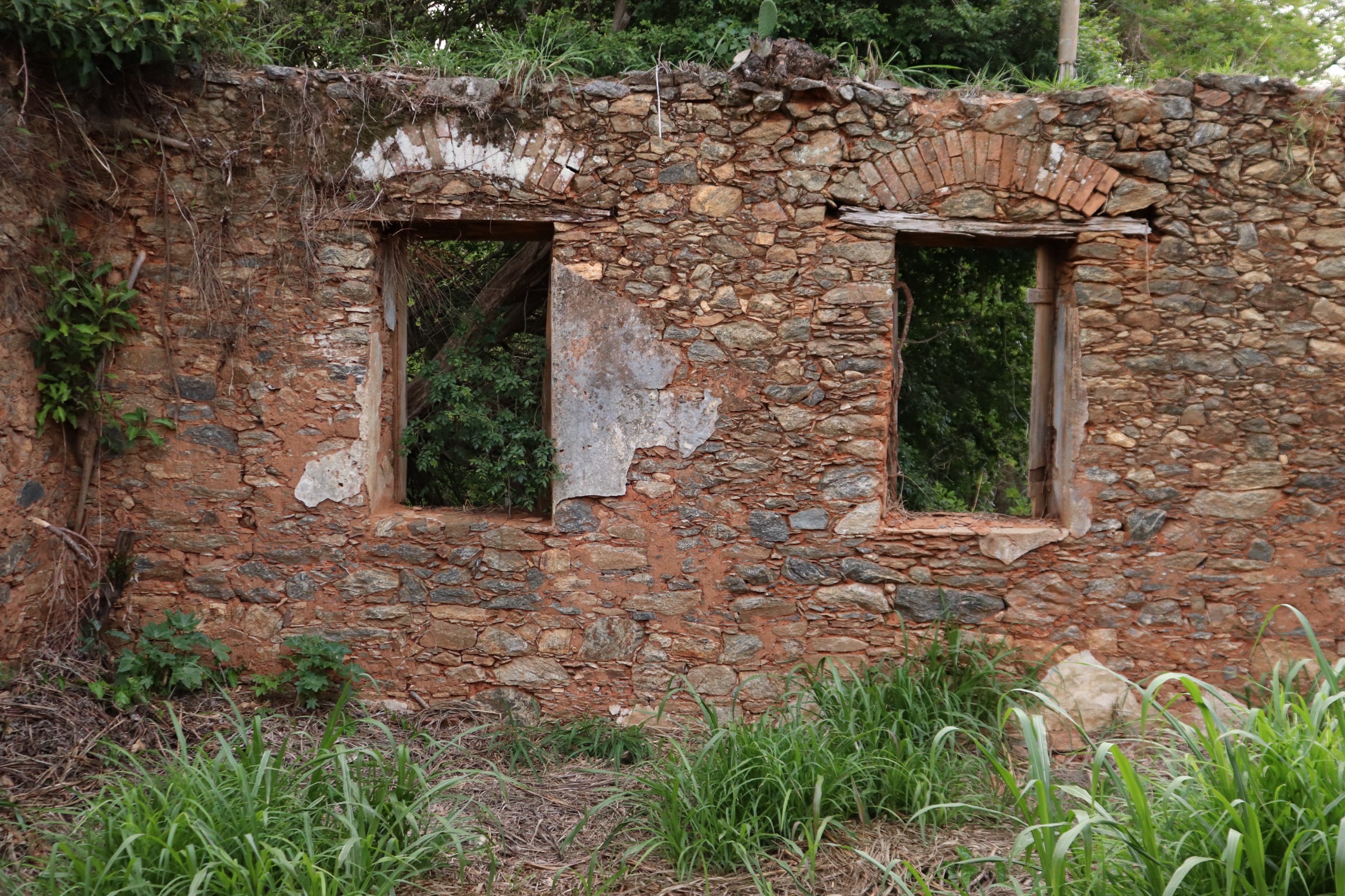 Ruínas da tulha/Senzala da Fazenda Morro das Pedras - Tulha/Senzala da Fazenda Morro das Pedras