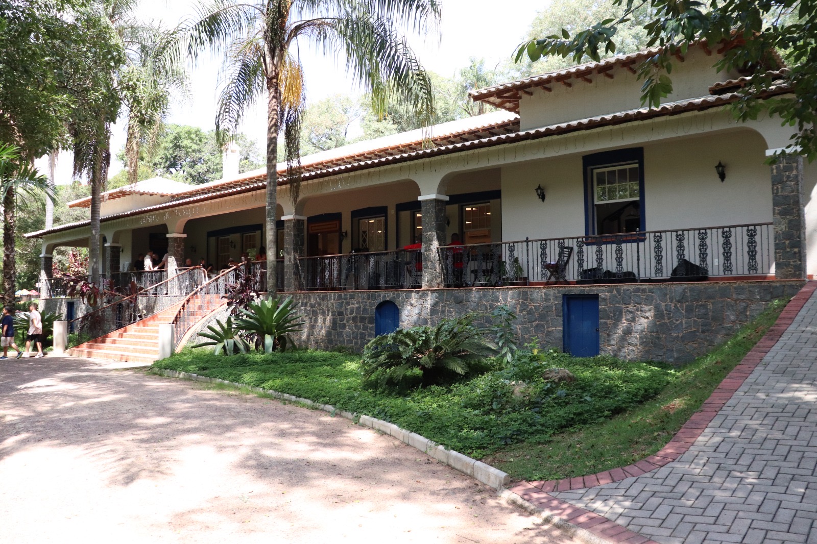 Antigo casarão da Fazenda Dois Córregos